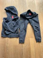 Nike tech trainingspak, Kinderen en Baby's, Verzenden, Zo goed als nieuw, Jongen of Meisje, Broek