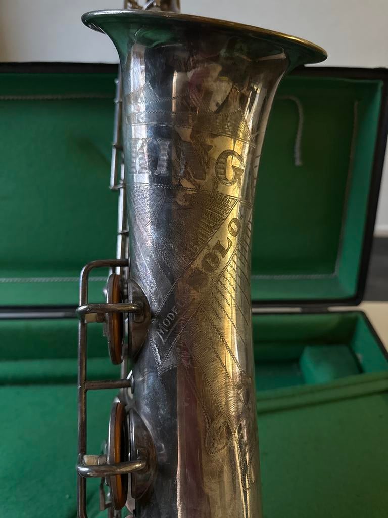 King Solo Tenor Saxofoon met Koffer, Muziek en Instrumenten, Ophalen of Verzenden, Gebruikt, Tenor, Met koffer