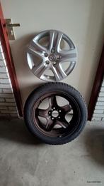 Winterbanden 205/55R16 H 91 + velgen en wieldoppen., Auto-onderdelen, Banden en Velgen, Ophalen, 16 inch, Banden en Velgen, 205 mm