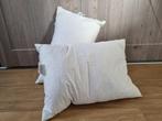 Twee mooie eendeveren kussens, Ophalen, Zo goed als nieuw, Rechthoekig