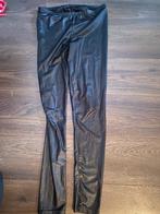 Als NIEUW: zwarte glans legging / leather look maat M, Carnaval, Maat 38/40 (M), Ophalen of Verzenden, Zo goed als nieuw