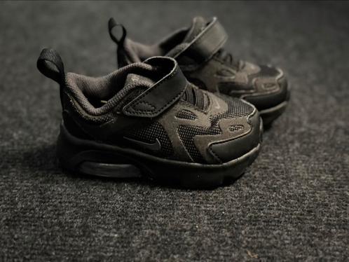 Nike kids maat 21, Kinderen en Baby's, Kinderkleding | Schoenen en Sokken, Sportschoenen, Jongen of Meisje, Ophalen of Verzenden