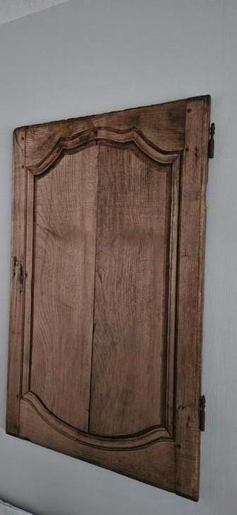 Oude deur / paneel  beschikbaar voor biedingen