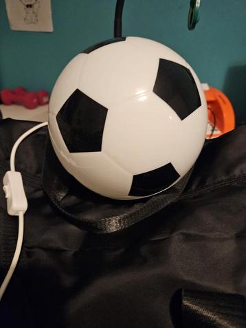 IKEA ÄNGARNA LED Tafellamp Voetbal beschikbaar voor biedingen