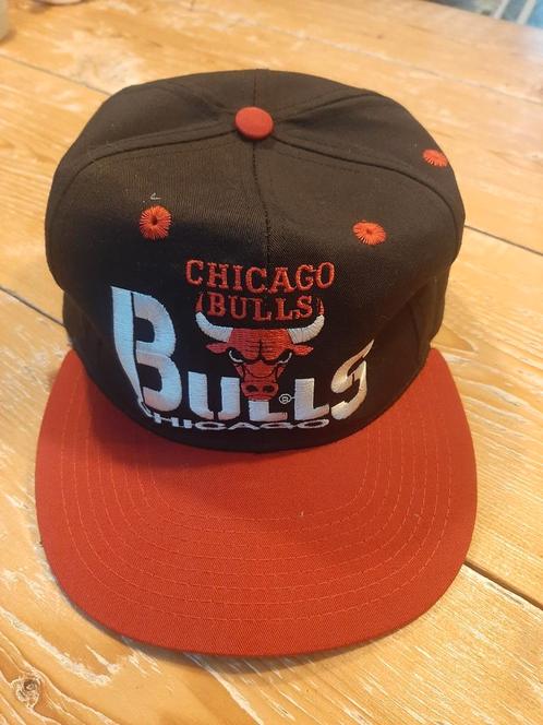 CHICAGO BULLS Vintage Pet Cap Snapback NBA Basketball Jordan, Kleding | Heren, Hoeden en Petten, Zo goed als nieuw, Pet, One size fits all