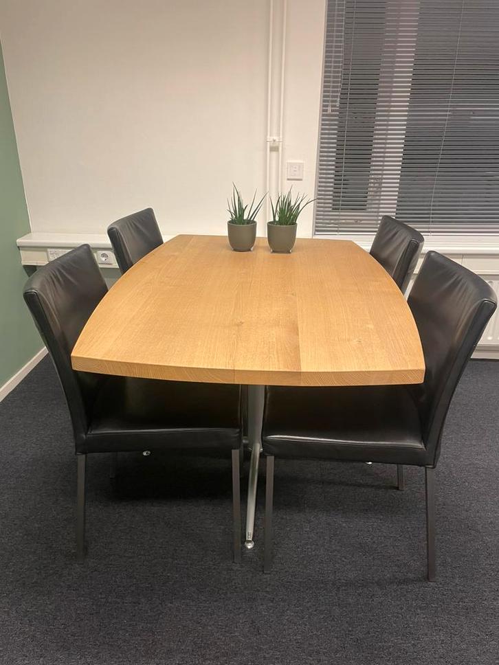 Tafel + 4x bijhorende stoel, Huis en Inrichting, Tafels | Eettafels, Zo goed als nieuw, 50 tot 100 cm, 100 tot 150 cm, Rond, Ophalen