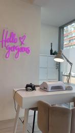 Te huur: Nagelhoekje in onze gezellige beautysalon!, Amsterdam