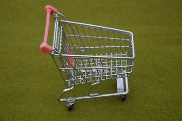 mini winkelwagentje in rood/zilver, gemaakt van metaal 14 cm beschikbaar voor biedingen