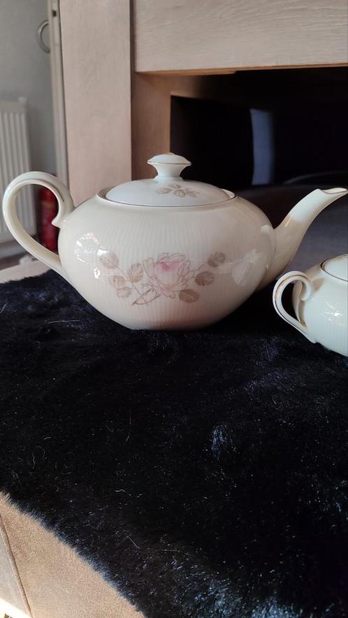 Bavaria porselein Theeservies met Rozenmotief, Antiek en Kunst, Antiek | Servies compleet, Ophalen of Verzenden