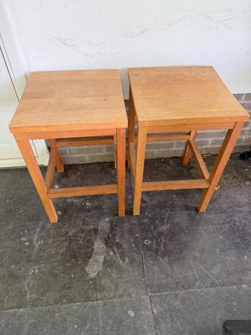 Massief eiken krukjes / stoelen / kruk beschikbaar voor biedingen