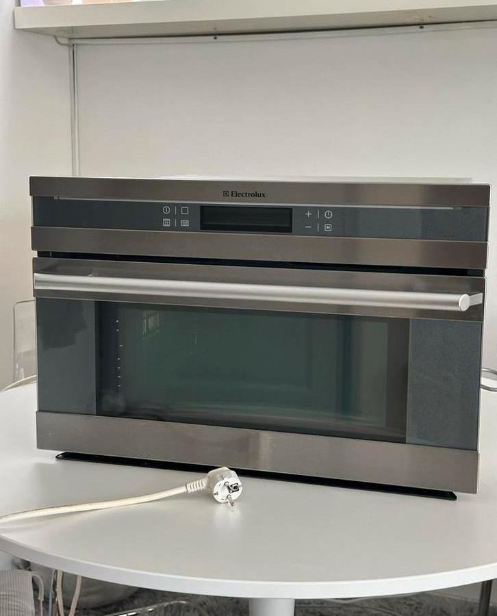 Electrolux EOK66030X inbouwoven, Witgoed en Apparatuur, Ovens, Zo goed als nieuw, Inbouw, Oven met grill, Minder dan 45 cm, 45 tot 60 cm