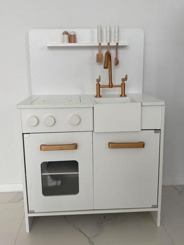 Petit Amelie keuken  beschikbaar voor biedingen