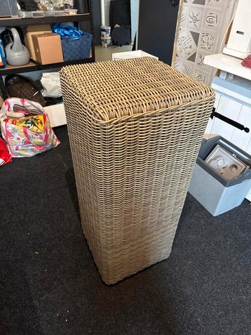 Rieten Mand Vierkant - Decoratief beschikbaar voor biedingen