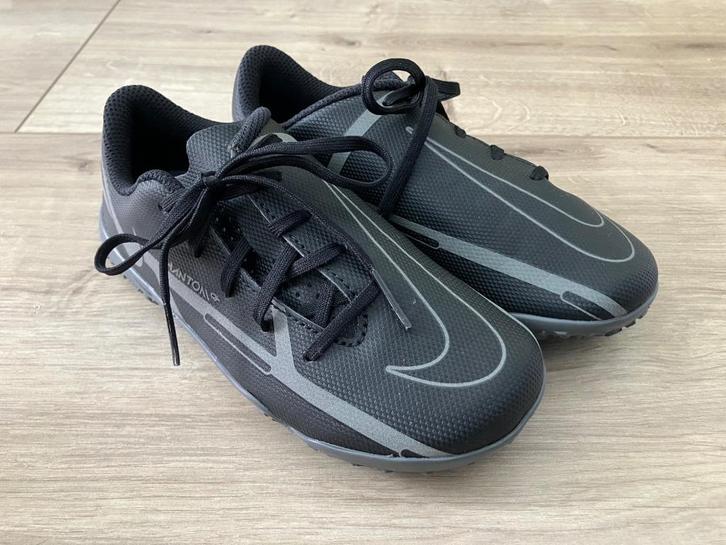 Nike phantom gt2 voetbalschoenen mt 28, Sport en Fitness, Voetbal, Nieuw, Schoenen, Ophalen of Verzenden