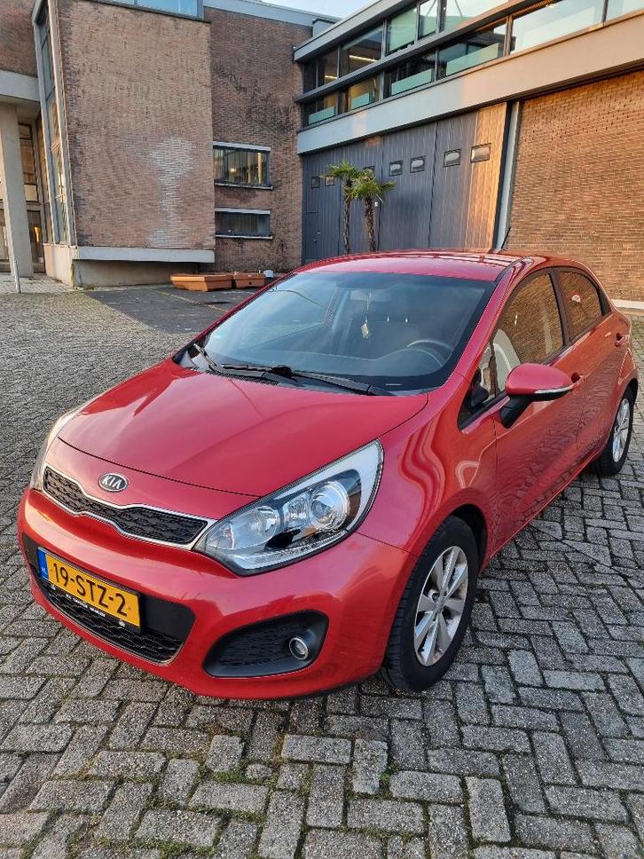 Kia Rio 1.2 (CVVT Super pack) I 5DRS 2011 Rood, Auto's, Kia, Particulier, Rio, ABS, Airbags, Airconditioning, Alarm, Bluetooth