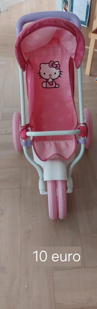 Kinderwagen voor poppen beschikbaar voor biedingen