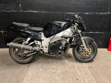 Suzuki gsxr 750 1994 onderdelen beschikbaar voor biedingen