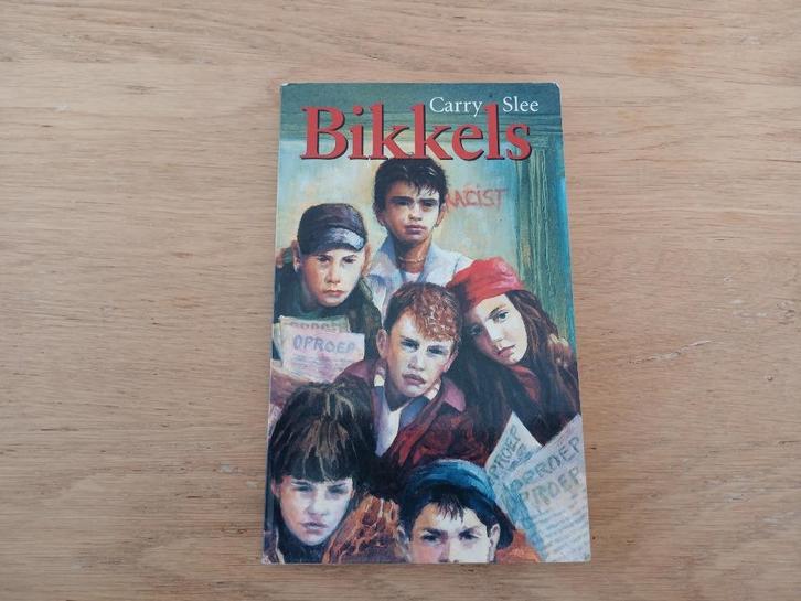 Bikkels. Carry Slee, Boeken, Kinderboeken | Jeugd | 10 tot 12 jaar, Gelezen, Ophalen of Verzenden