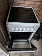 Keramisch fornuis met oven, Witgoed en Apparatuur, Fornuizen, Ophalen, Gebruikt, Keramisch, 4 kookzones