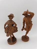 Houtsnijwerk beelden van dansend koppel, Ophalen of Verzenden