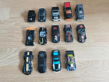 hotwheels zwart  beschikbaar voor biedingen