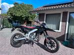 Aprilia sx50 factory stuntman, Fietsen en Brommers, Brommers | Derbi, Ophalen, 6 versnellingen, Nieuw, 50 cc
