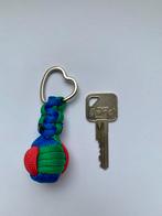 Paracord sleutelhanger, Verzamelen, Sleutelhangers, Ophalen of Verzenden, Zo goed als nieuw