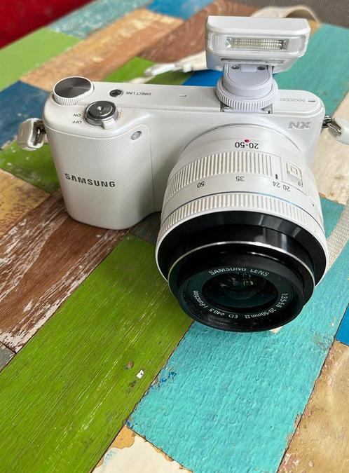 Samsung NX2000 + 20-50mm lens + Samsung flitser, Audio, Tv en Foto, Fotocamera's Digitaal, Gebruikt, Compact, Samsung, Ophalen of Verzenden
