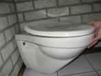 Te koop hele mooie toilet met fontein villeroy&boch, Steen, Toilet, Gebruikt, Ophalen of Verzenden