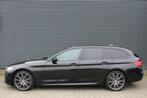 BMW 5 Serie Touring 520i M-Sport Panoramdak Nappa-Leer Harma, Te koop, Benzine, Gebruikt, 750 kg