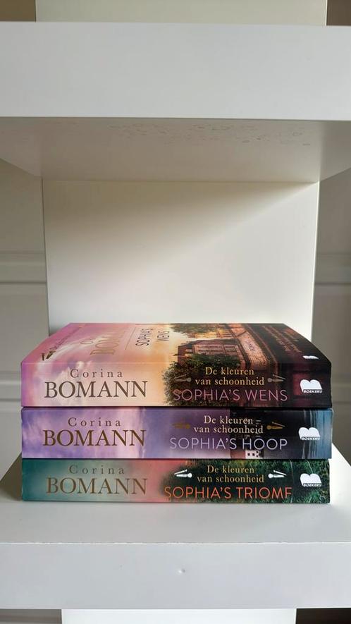 Corina Bomann - De kleuren van schoonheid, hele serie, Boeken, Literatuur, Zo goed als nieuw, Amerika, Ophalen of Verzenden