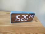 Digital alarm, lights up with tap - light blue / turquoise, Ophalen, Zo goed als nieuw, Digitaal