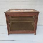 Frans vliegenkastje, Ophalen