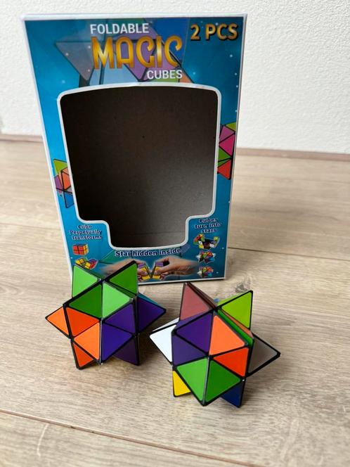 Magic Cubes puzzel - 2 delig, Hobby en Vrije tijd, Denksport en Puzzels, Zo goed als nieuw, Rubik's of 3D-puzzel, Ophalen of Verzenden