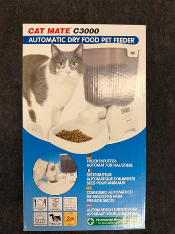 Cat Mate C3000 Automatische Voederbak beschikbaar voor biedingen
