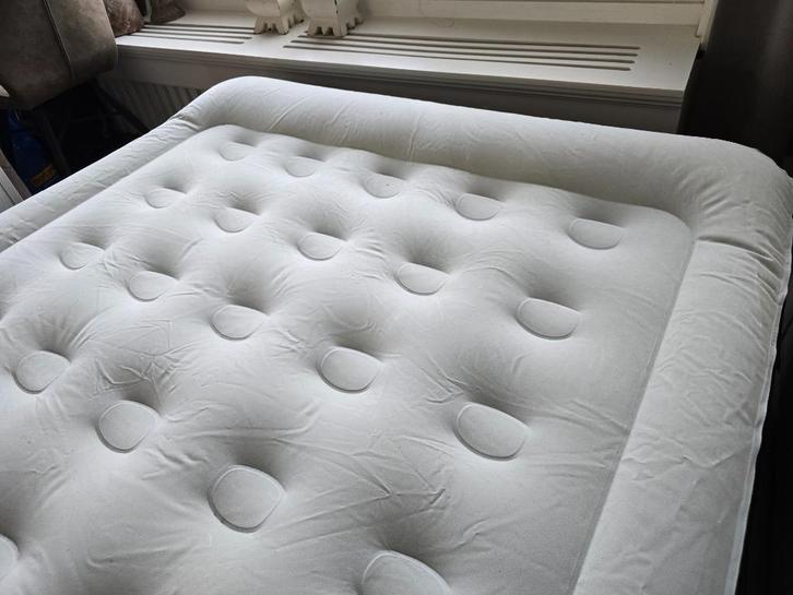 Tweepersoons Luchtbed - Comfortabel en Snel Opgezet!, Huis en Inrichting, Slaapkamer | Matrassen en Bedbodems, Nieuw, Matras, 140 cm