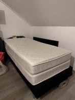 Eenpersoonsbed met twee matrassen, Huis en Inrichting, Ophalen