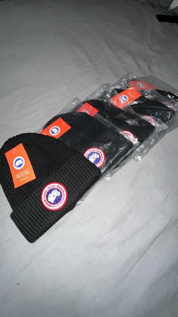 Canada goose muts 4 stuks