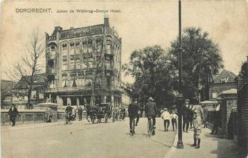 (380-230-007) Dordrecht Johan de Wittbrug Oranje Hotel beschikbaar voor biedingen