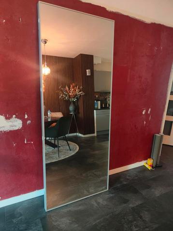 Grote xxl spiegel  beschikbaar voor biedingen