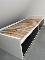1 Persoonsbed in wit met zwarte lades, Ophalen, Gebruikt, 90 cm, Eenpersoons