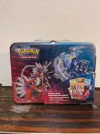 Pokemon Back to School Collector Chest - Nieuw!, Hobby en Vrije tijd, Verzamelkaartspellen | Pokémon, Ophalen of Verzenden, Nieuw