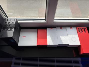 Verzameling OnePlus telefoons beschikbaar voor biedingen