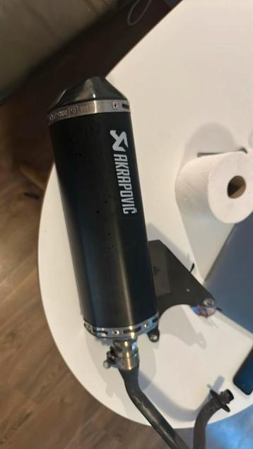 jamarcol “akrapovic” uitlaat beschikbaar voor biedingen