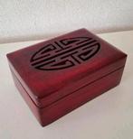Aziatisch gelakt houten doosje. Uitgesneden symbool. 10x7x4, Ophalen of Verzenden, Zo goed als nieuw