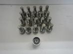 Audi  A4 / A5 wielbouten set + slotbouten Set 20x, Ophalen of Verzenden, Gebruikt
