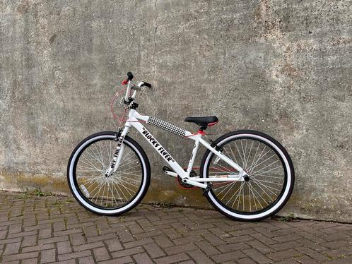 SE bike Wheelie Bike Blocks Flyer 26 inch, Fietsen en Brommers, Fietsen | Crossfietsen en BMX, Zo goed als nieuw, 24 inch of meer