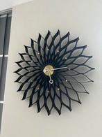 Vitra Sunflower Clock zwarte klok Ø75 cm mooie korting!, Huis en Inrichting, Ophalen, Zo goed als nieuw, Wandklok