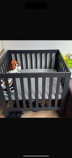 Zwarte box in hoogte verstelbaaar, Ophalen of Verzenden, Zo goed als nieuw