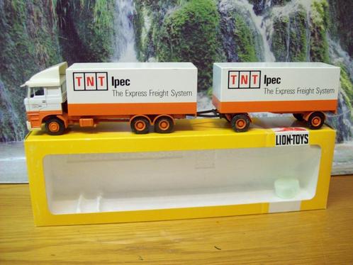 Lion Toys - Daf 3300 - 6x4 - combi - TNT IPEC - in doos -  6, Hobby en Vrije tijd, Modelauto's | 1:50, Zo goed als nieuw, Bus of Vrachtwagen